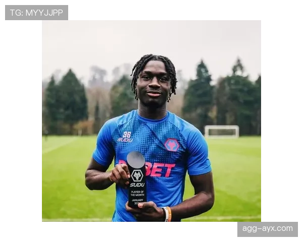 拉菲尼亚 vs 萨卡:英超边锋的效率与战术角色差异 拉菲尼亚 vs 萨卡:英超边锋的效率与战术角色差异